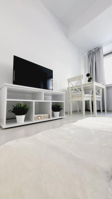 Victoriei Central Studio Apartment Bukares Bagian luar foto